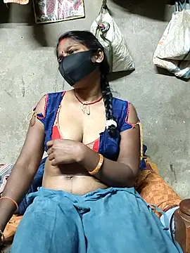 Webcam Model (Arti032)  is live.Free join now!