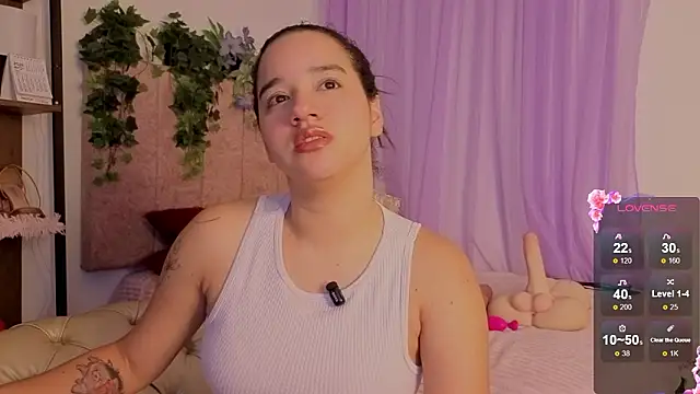 emilyrouxe - Emilyrouxe's free webcam