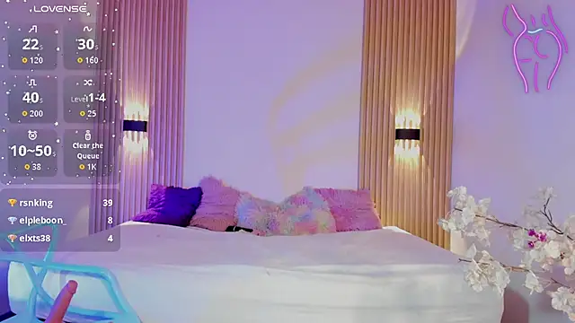 laylaember - LaylaEmber's free webcam