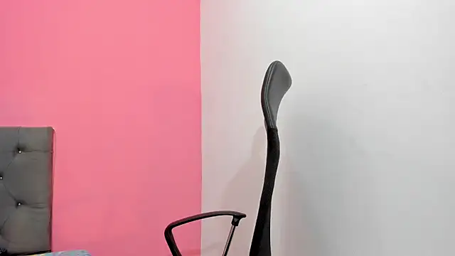 ariloe_quintero - Ariloe_quintero's free webcam - UK Sex Cams