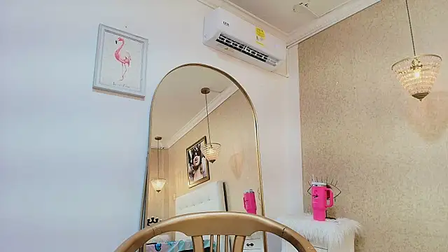 miladiosa (F young) - make me vibrate