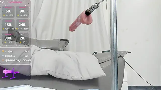 美女fox-yiyi在线直播