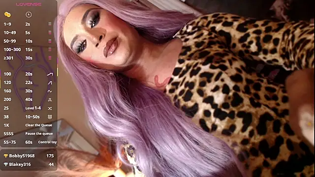 mslilly_croft live sex cam