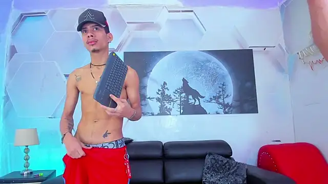 alex_jeins_at - Alex_jeins_at's free webcam