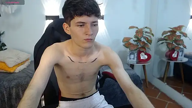 trevor_mob - Trevor_mob's free webcam - UK Sex Cams