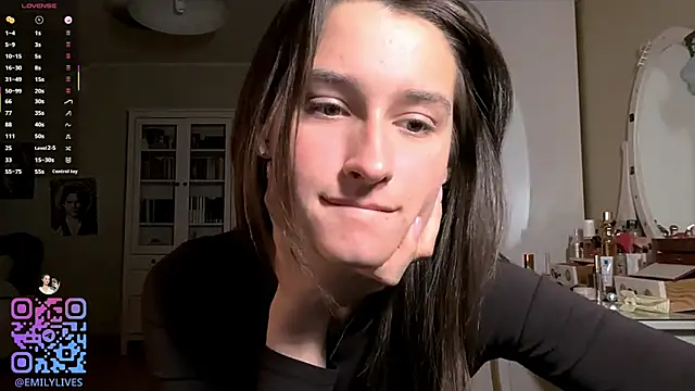 DarlineBrustera live sex cam