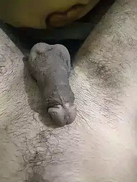 nniiyakk - Nniiyakk's free webcam - UK Sex Cams