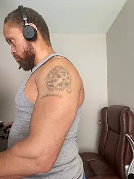 fathero1time - Fathero1time's free webcam - UK Sex Cams