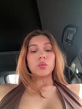 nikii__ (F teen) - Show off your beautiful tits