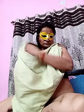 gullapi - Gullapi's free webcam - UK Sex Cams