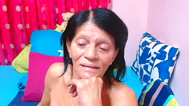 sluttyroxy - SLUTTYROXY's free webcam