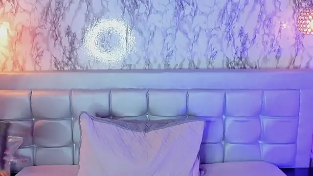 melodyy_sweet - MELODYY_SWEET's free webcam