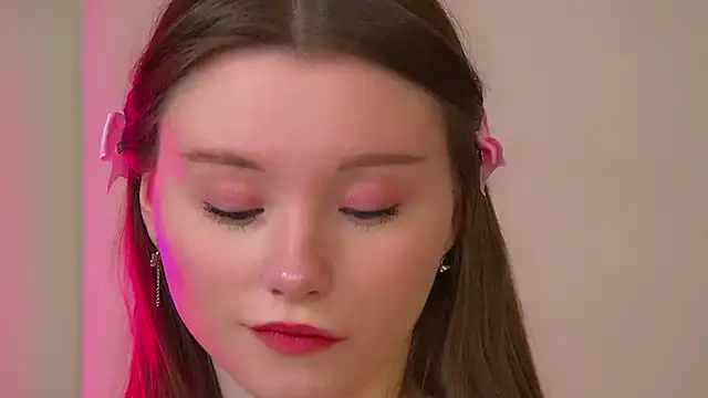 keiraasti - KeiraAsti's free webcam