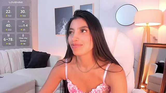 tiffany_low - Tiffany_Low's free webcam