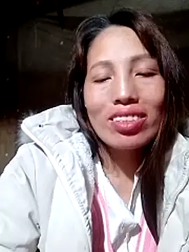 gummiesu - Gummiesu's free webcam