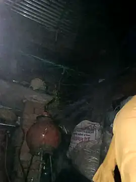 pinki_thakur_1 - Pinki_thakur_1's free webcam