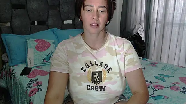 sara_hott_1 - Sara_hott_1's free webcam