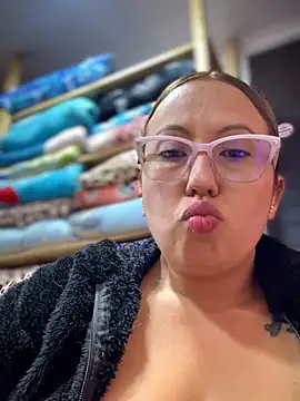 violeta-25_ - VIOLETA-25_'s free webcam - UK Sex Cams