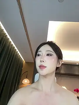 2点开票44代币低价福利！欢迎来到无美颜无滤镜直播间，我叫秋宝一位淫水多的吓人的主播，每晚不定时开票，激情剧情大票和活力小票种随机，喜欢的哥哥不要错过哦~私秀专属的哥哥请提前私信联系，爽死你~