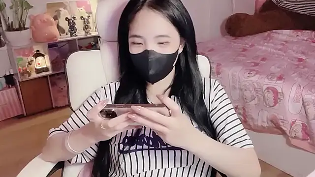 Come and stay with me love me <33