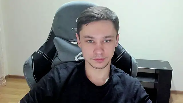 alexmansuper - Alexmansuper's free webcam - UK Sex Cams