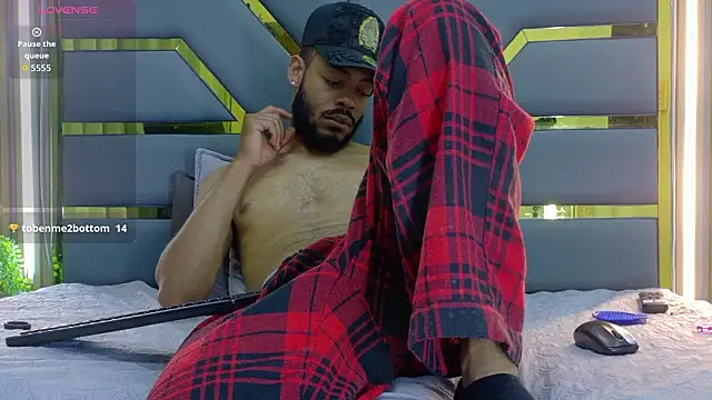 oliver_bigblack_cock - Oliver_bigblack_cock's free webcam - UK Sex Cams