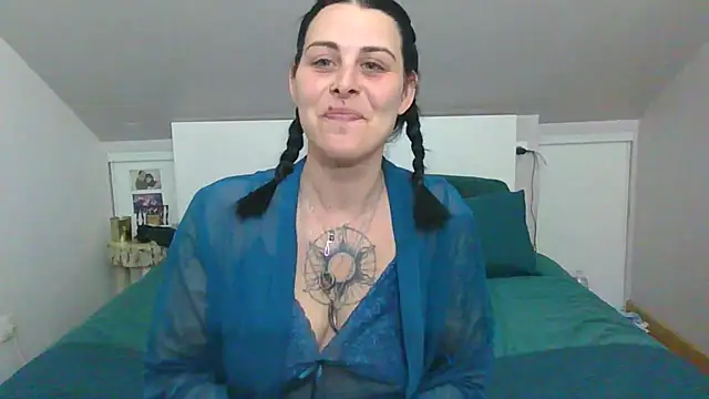 ladynocturne - LadyNocturne's free webcam