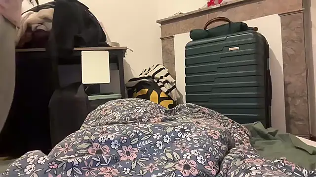 nanaisbackk - Nanaisbackk's free webcam