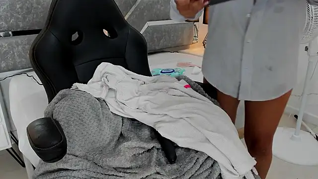 slut_milf_ - Slut_Milf_'s free webcam