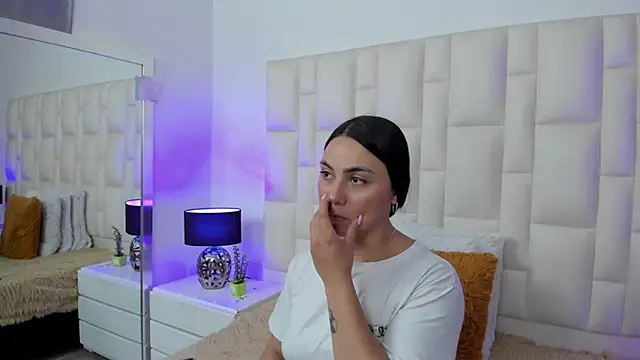 ariana_rouse - Ariana_rouse's free webcam