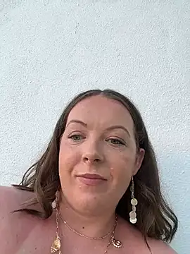 Webcam Model (Nova-Vixen)  is live.Free join now!