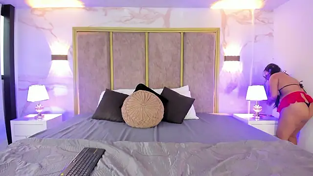 marianagarciaa__ (F young) - my ass in your face