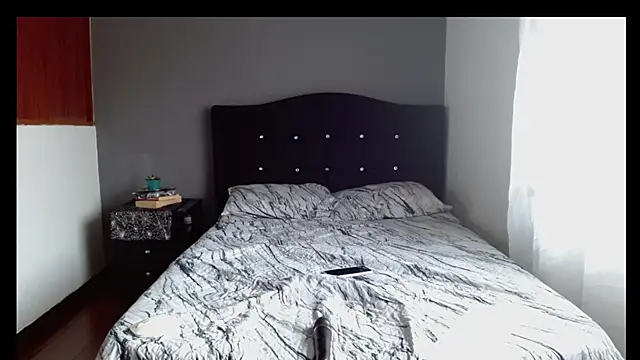 emilia_1995 - Emilia_1995's free webcam