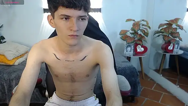 trevor_mob (M twink) - maturbation 10 min + cum