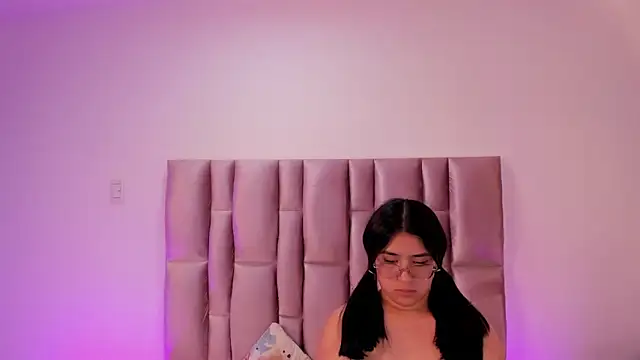 nikybrookss - NikyBrookss's free webcam