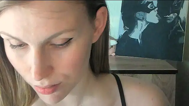 juliamuuun - JuliaMuuun's free webcam