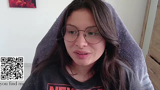 yessica_gomez01 - Yessica_gomez01's free webcam