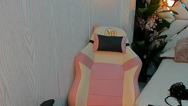 nixx_brown_ - Nixx_Brown_'s free webcam