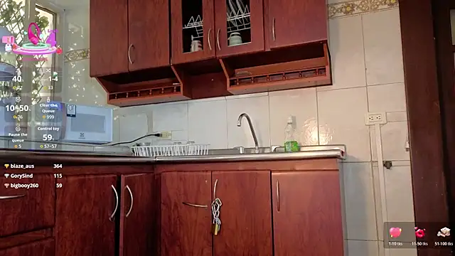 scarlett_moore - Scarlett_moore's free webcam - UK Sex Cams