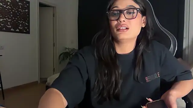 goddessanna (F young) - bath and dildo F,SQUIRT