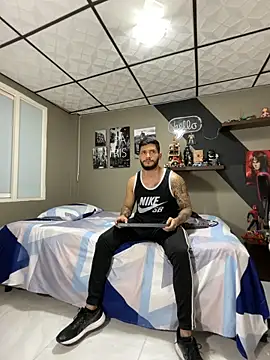 marcel_crawford96 (M young) - DILDO IN MY ASS