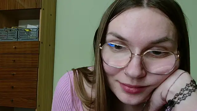 LooveELLYx live sex cam