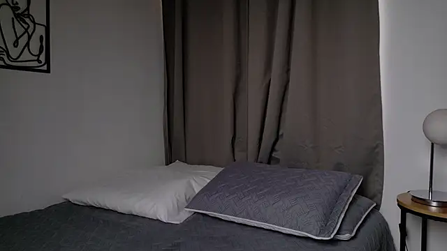 zara_nova - Zara_Nova's free webcam - UK Sex Cams