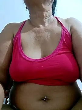 _candi (F mature) - Dildo en las tetas