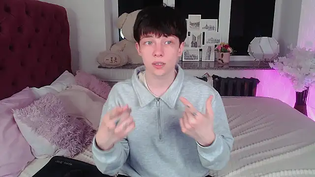 iwillfall (Ask my age) - Doggy pose 5 m