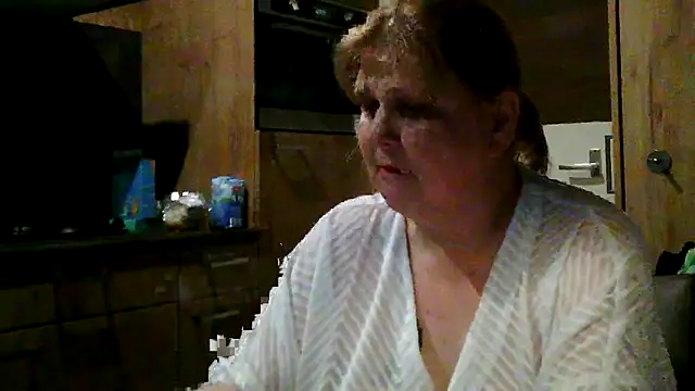 sylviastar46 (Ask my age) - Live spuitwerk wie maakt de balk vol