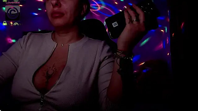 sonyadevon (F milf) - Anal