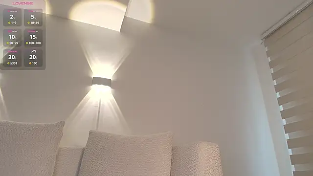 angelinaross_ (F young) - Oil on my sweet body