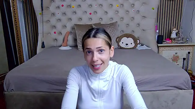 playfulshow (F milf) - squirt 💦