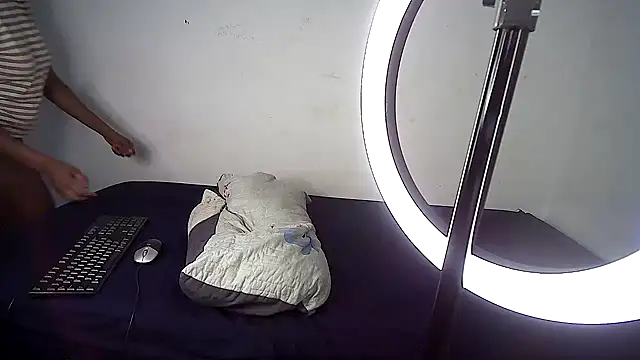 royal-ebony - Royal-Ebony's free webcam - UK Sex Cams